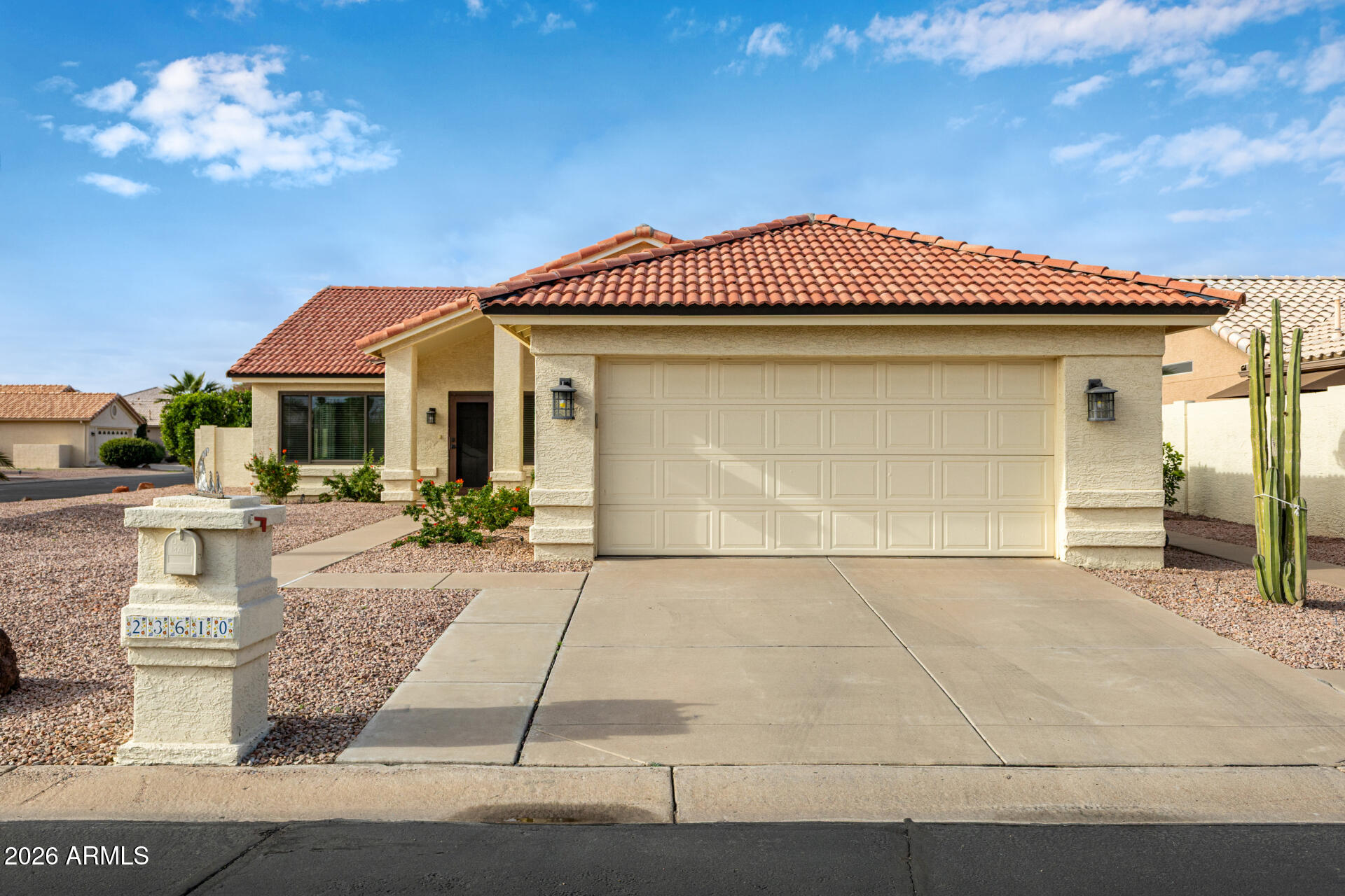 23610 S CACTUS FLOWER Court