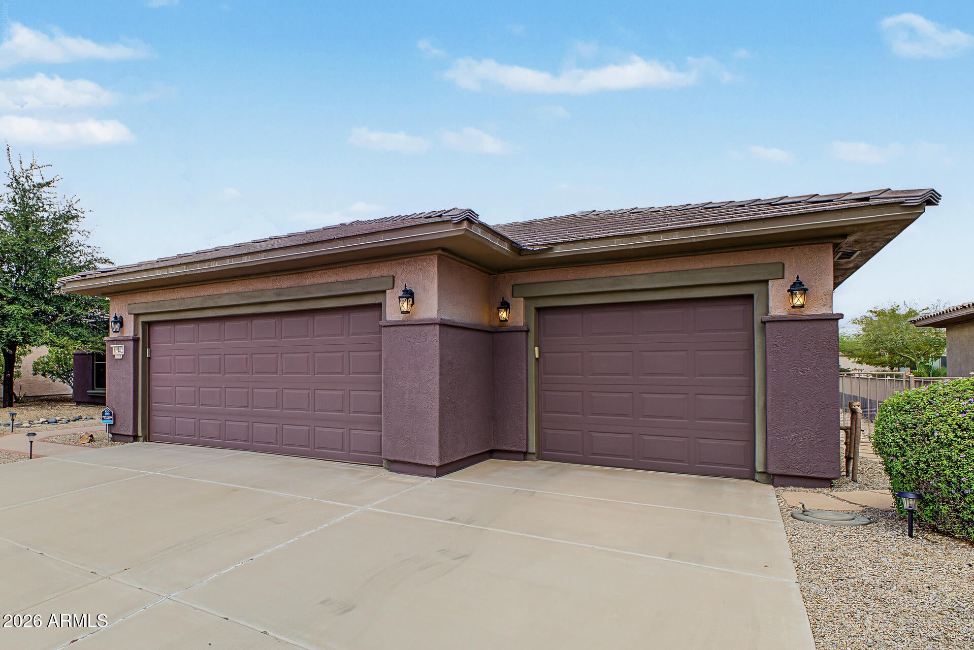 16442 W DESERT LILY Drive