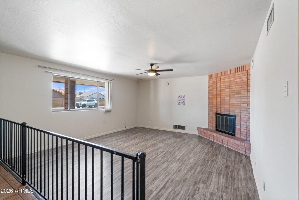 Photo of 11826 N 82nd Drive, Peoria, AZ 85345 (MLS # 7030132)