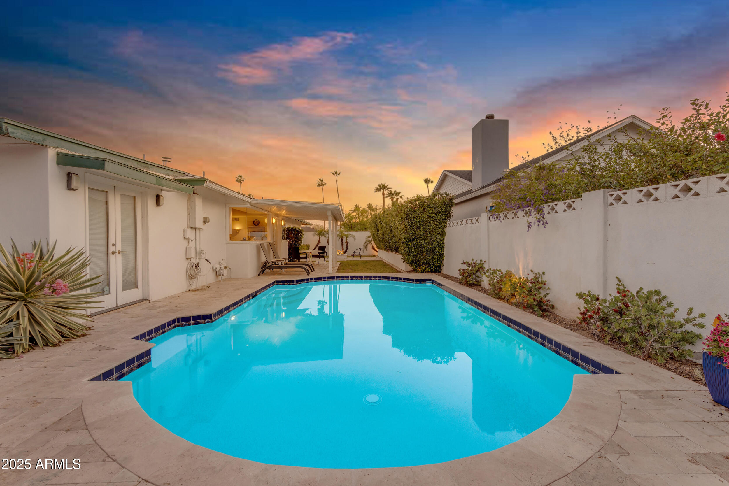4596 E CALLE VENTURA --