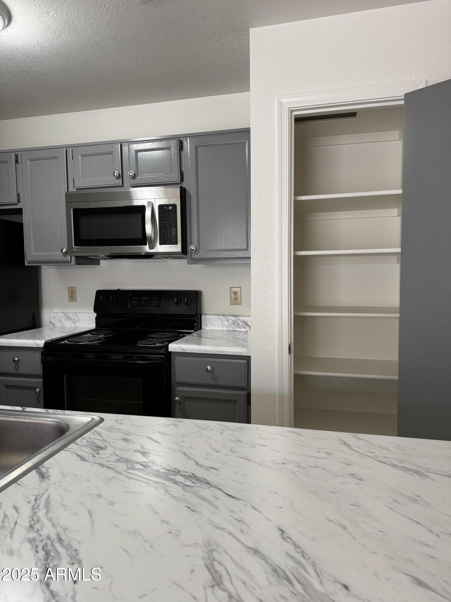 4114 E UNION HILLS Drive 1004