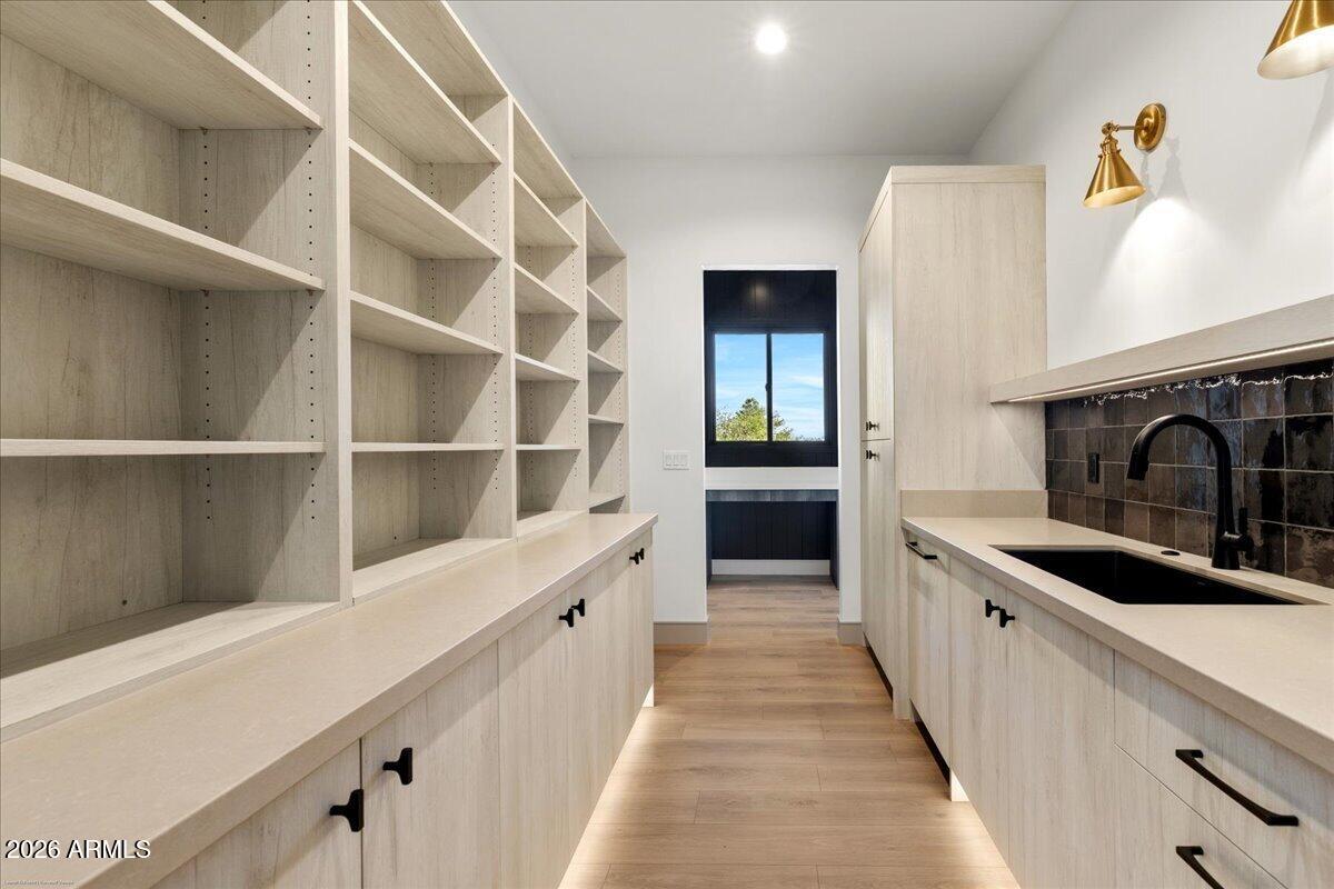 4400 W Clear Fork Circle