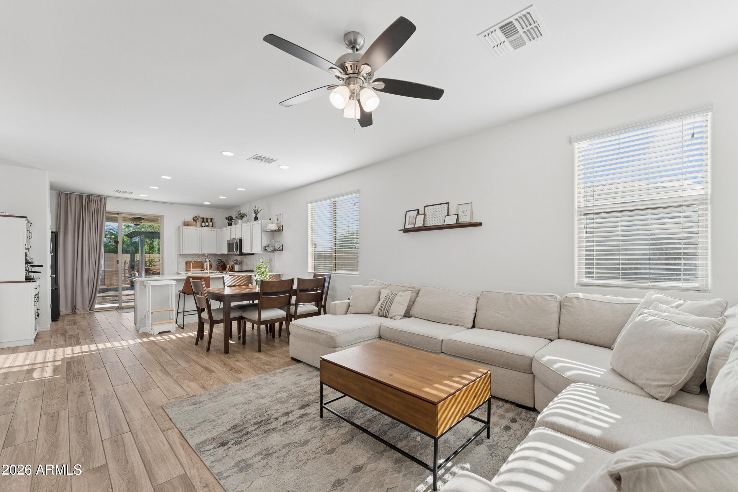 12221 W DESERT Lane