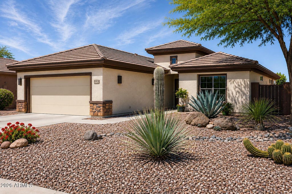 Photo of 40902 N Noble Hawk Way, Anthem, AZ 85086 (MLS # 7025364)