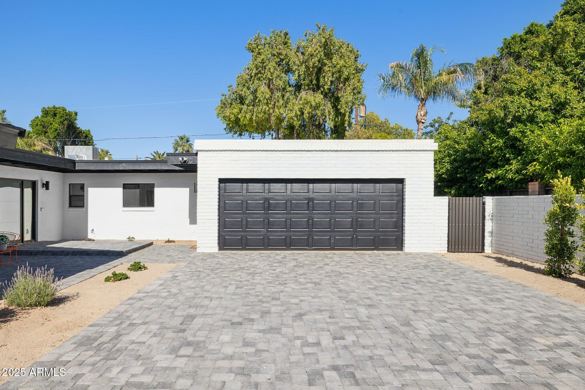 342 E ORANGEWOOD Avenue