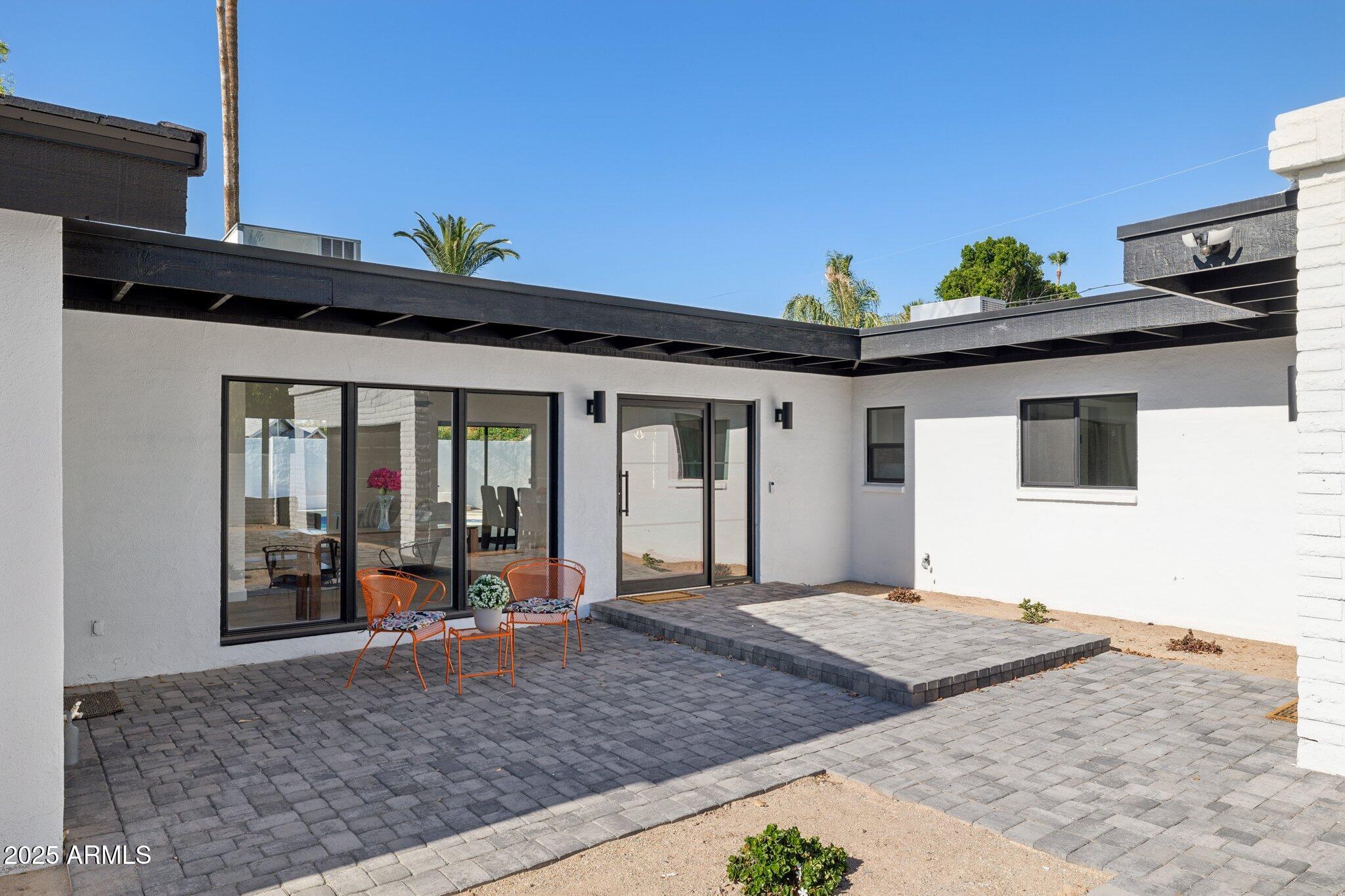 342 E ORANGEWOOD Avenue