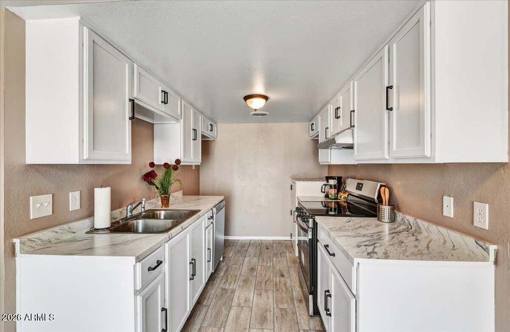 Photo of 8430 E Roosevelt Street, Scottsdale, AZ 85257 (MLS # 7034779)