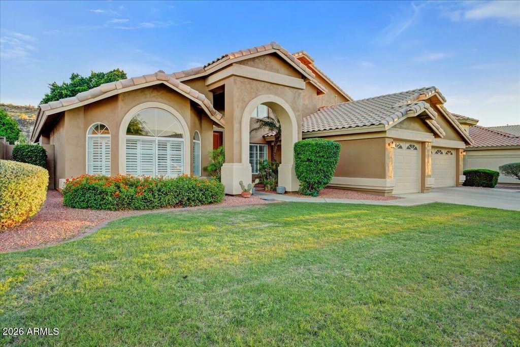 Photo of 5721 W Mariposa Grande Lane, Glendale, AZ 85310 (MLS # 7014470)