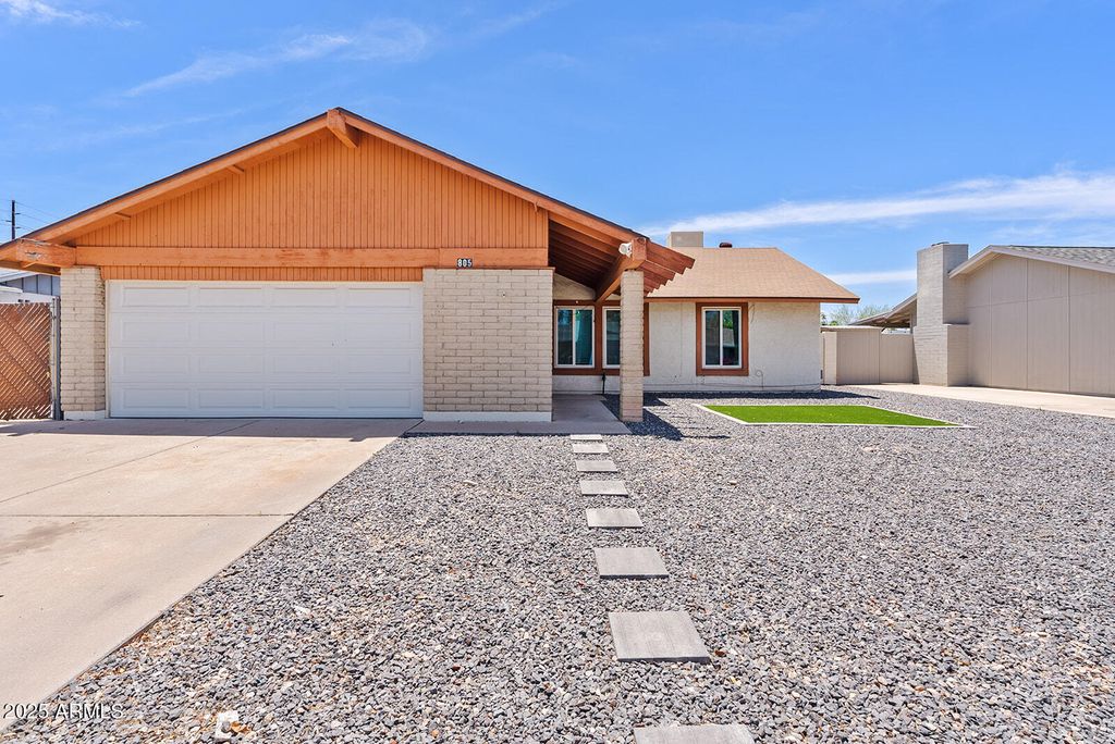 Photo of 803 E Carmen Street, Tempe, AZ 85283 (MLS # 6923056)