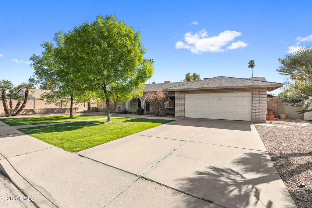 Photo of 1867 E Oxford Drive, Tempe, AZ 85283 (MLS # 6985802)