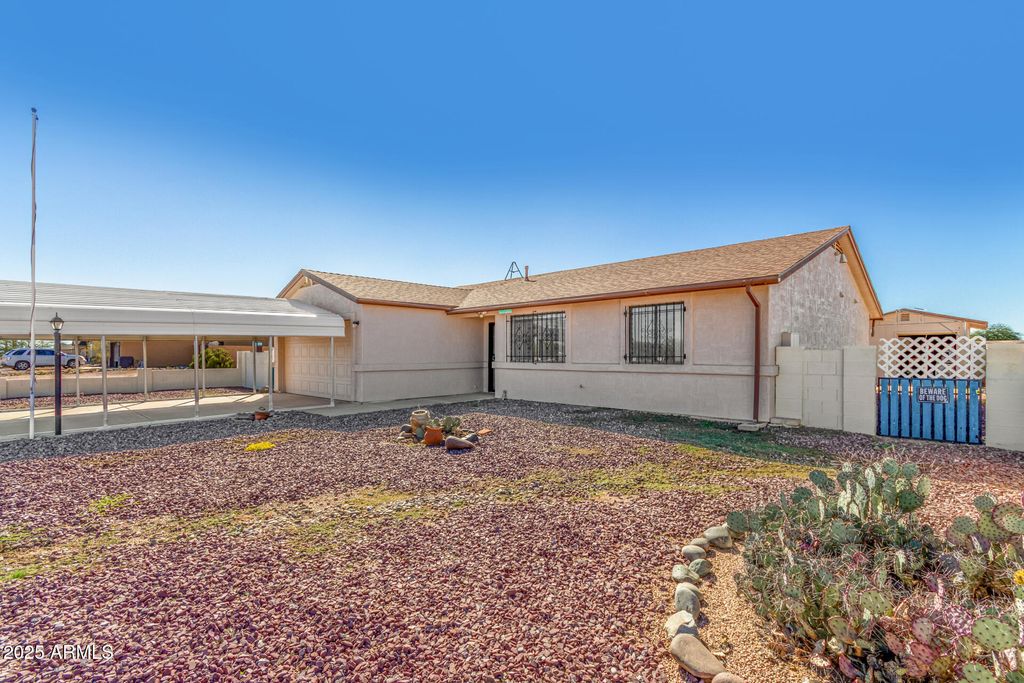 Photo of 15762 S Overfield Road, Arizona City, AZ 85123 (MLS # 6943391)
