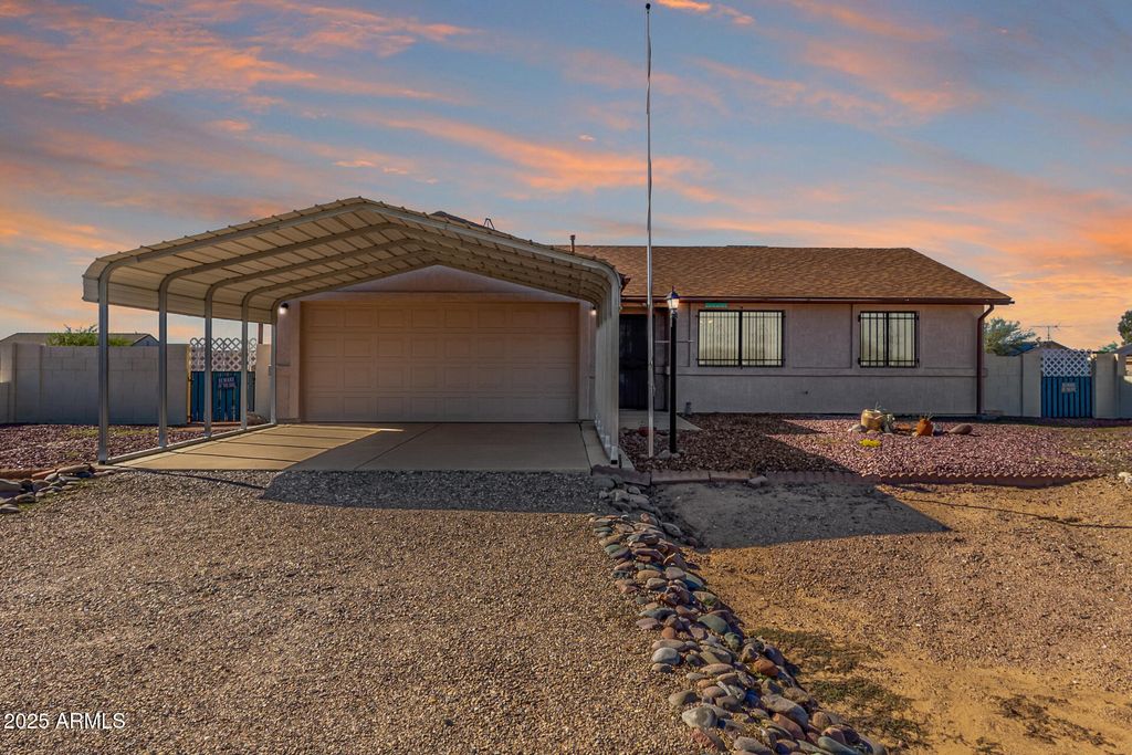 Photo of 15762 S Overfield Road, Arizona City, AZ 85123 (MLS # 6943391)