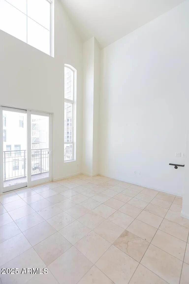 215 E MCKINLEY Street 408