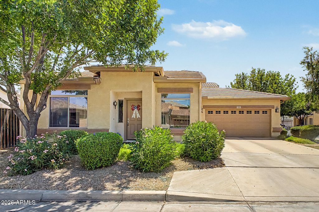 Photo of 1261 E Weatherby Way, Chandler, AZ 85286 (MLS # 7031347)