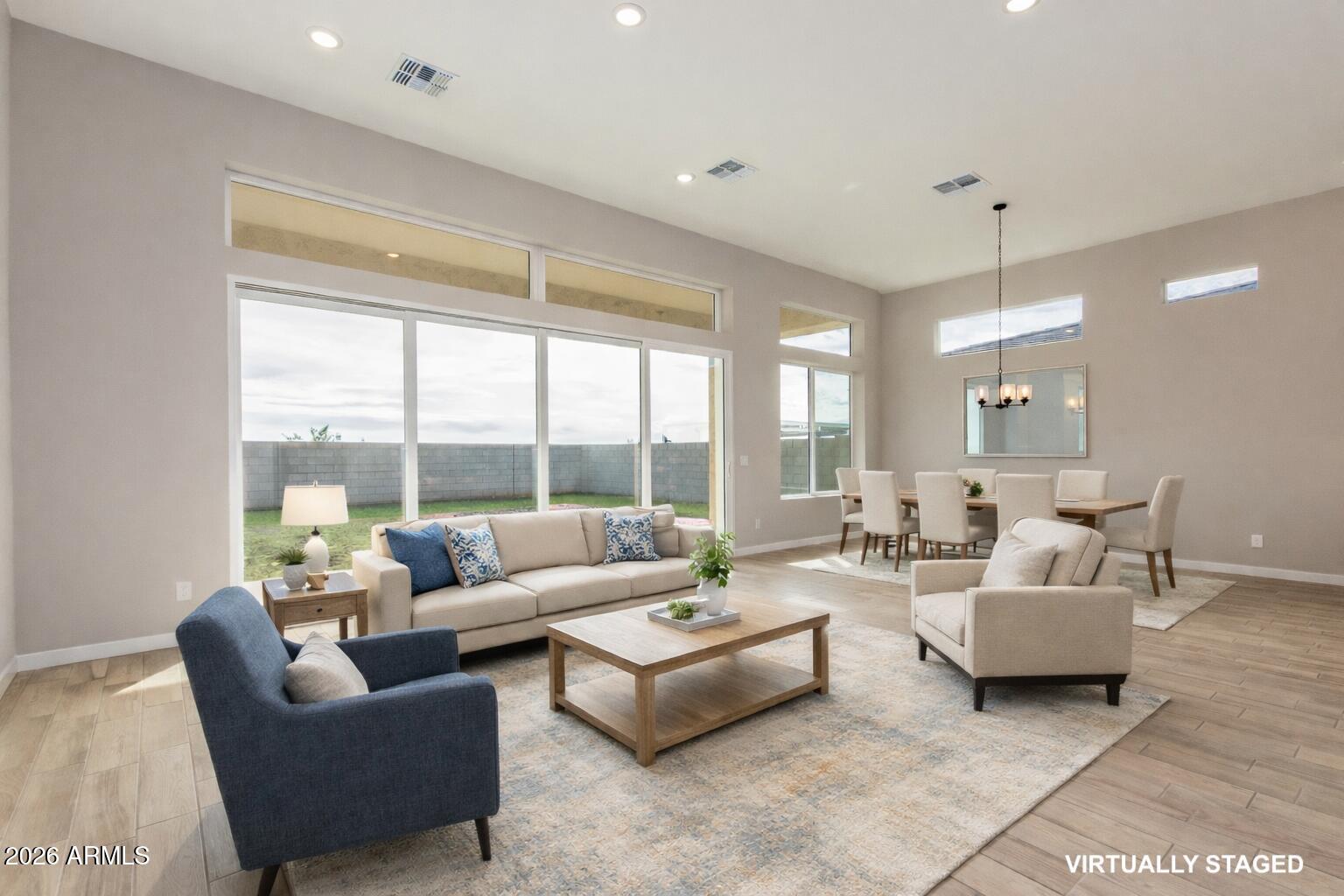 13647 W CRABAPPLE Drive