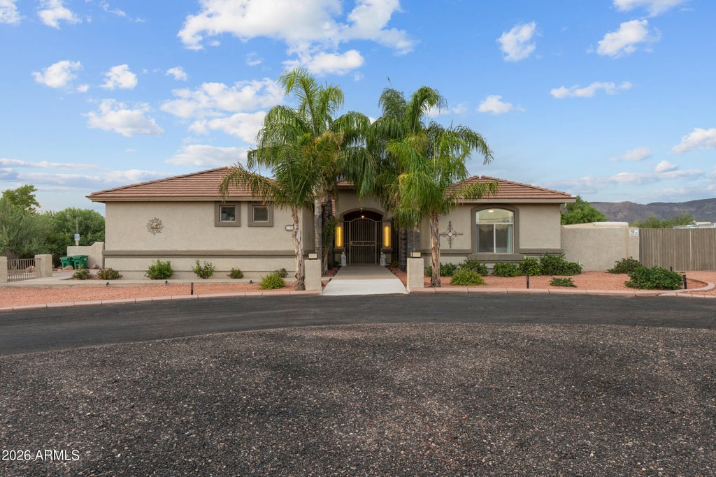 Photo of 1106 E Circle Mountain Road, New River, AZ 85087 (MLS # 7058155)