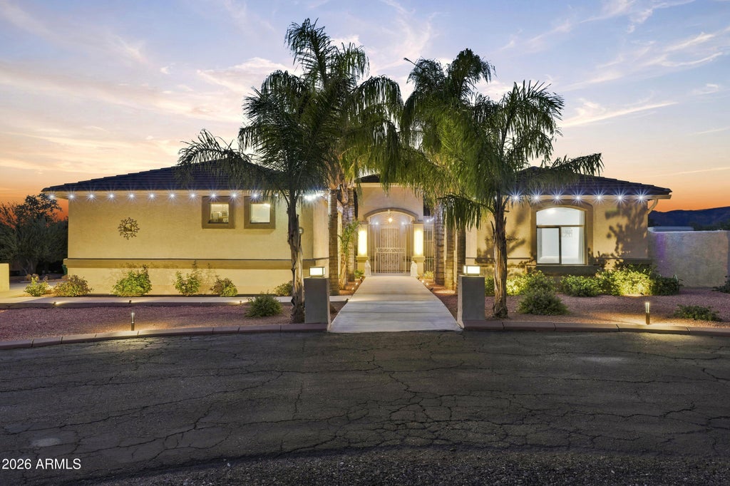 Photo of 1106 E Circle Mountain Road, New River, AZ 85087 (MLS # 7058155)