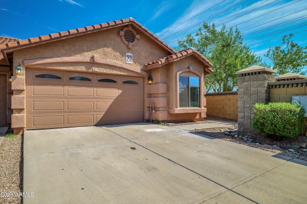 2250 E DEER VALLEY RD UNIT 67, PHOENIX, AZ 85024 - Image 73aeea4f007ffcd3deb3f52db368fb40/148383019