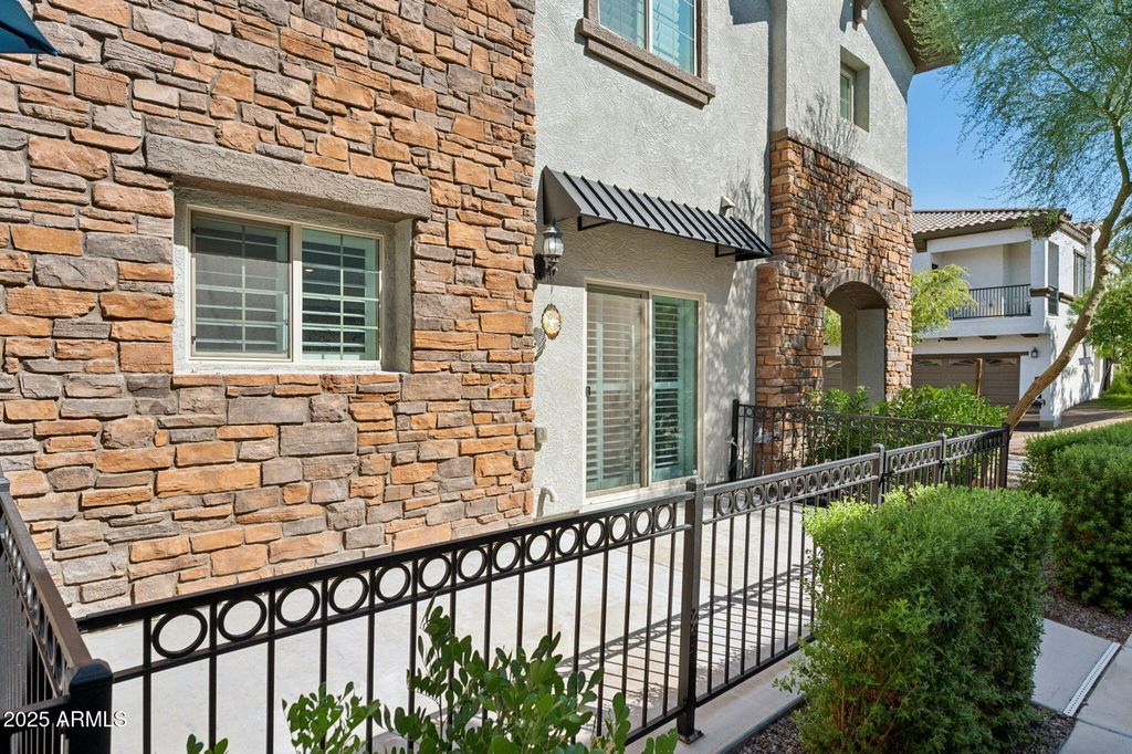 Photo of 2772 S Catherine Drive #102, Gilbert, AZ 85295 (MLS # 6923693)