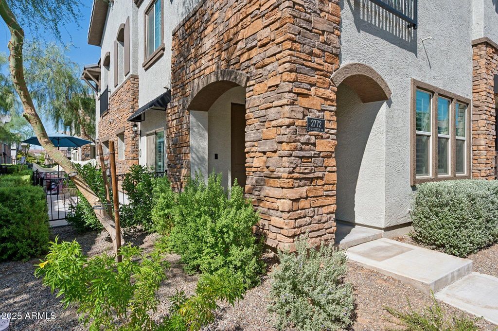 Photo of 2772 S Catherine Drive #102, Gilbert, AZ 85295 (MLS # 6923693)