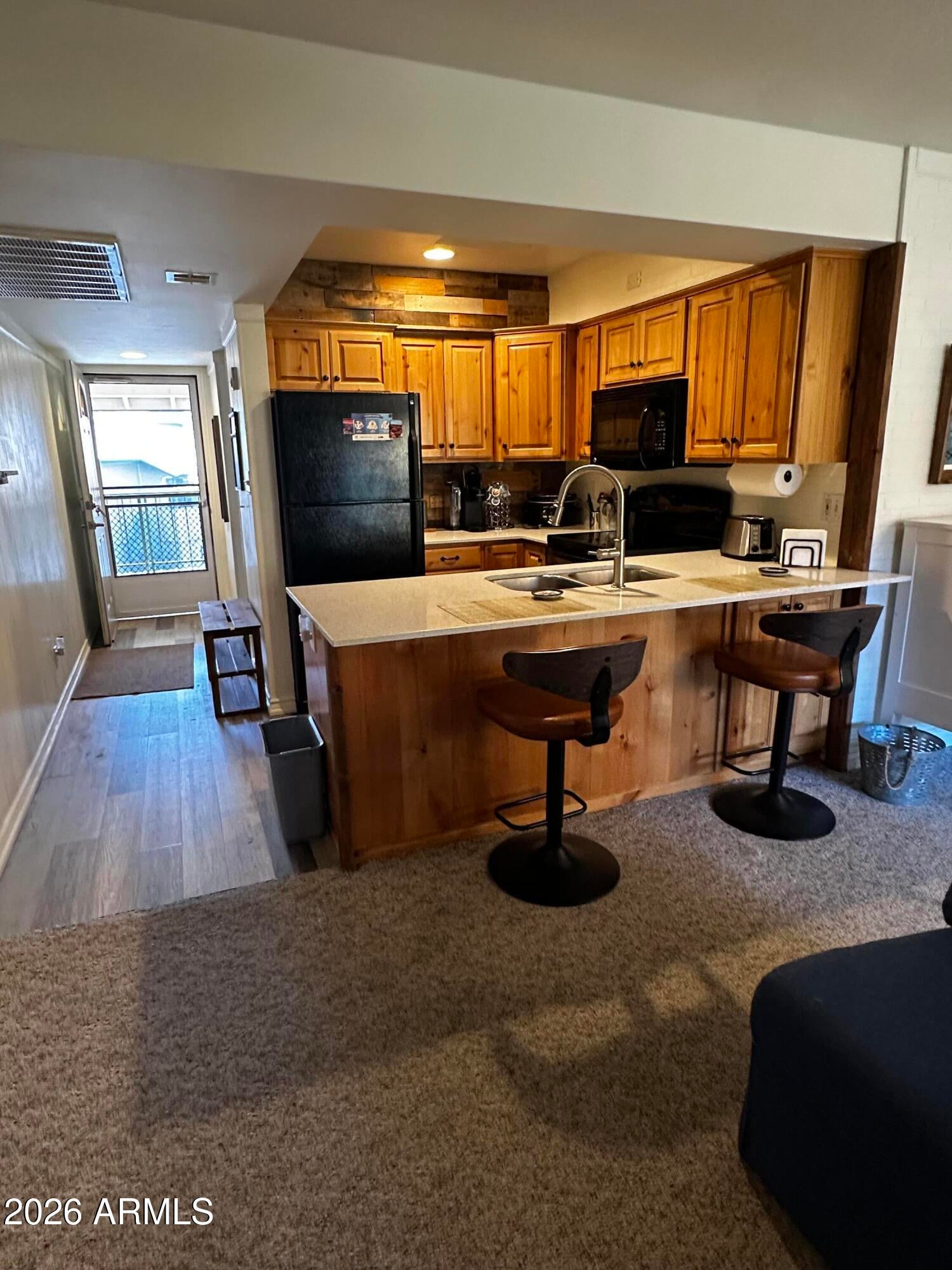 3200 S LITZLER Drive 11246