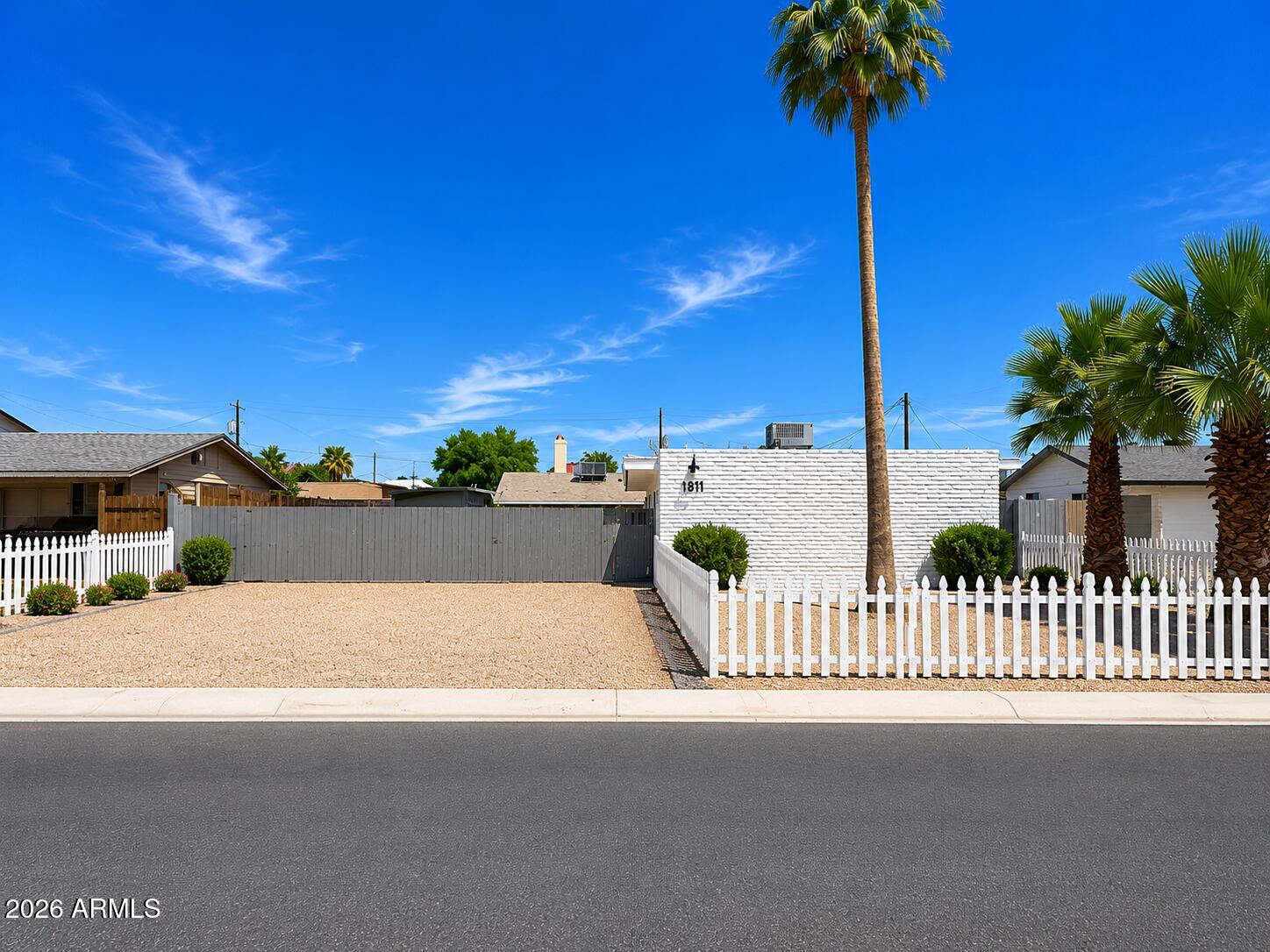 1812 N 31ST Place