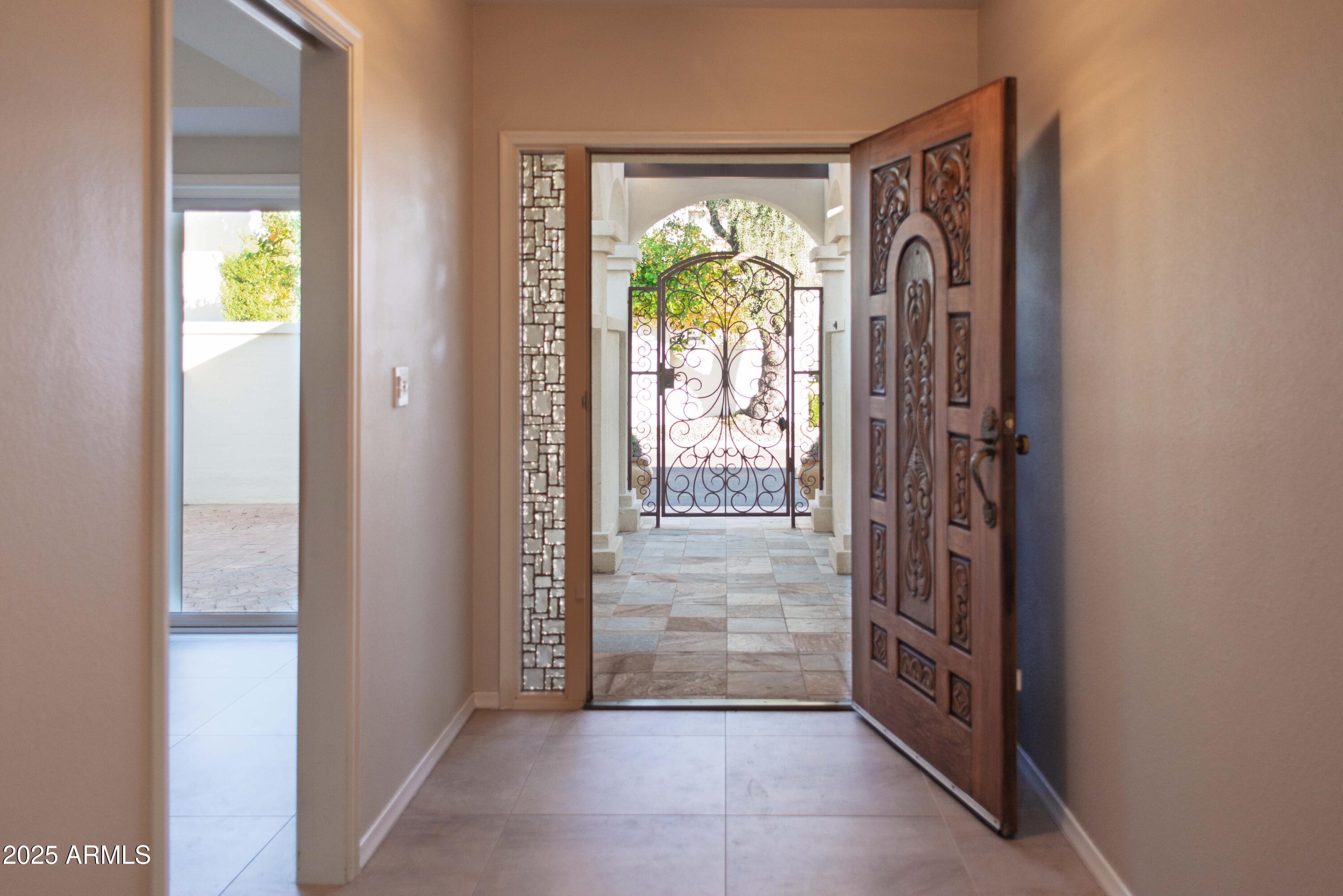 6945 E GLENROSA Avenue