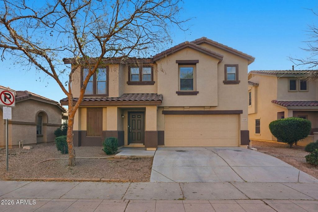 Photo of 1425 N Thunderbird Avenue, Gilbert, AZ 85234 (MLS # 6989602)