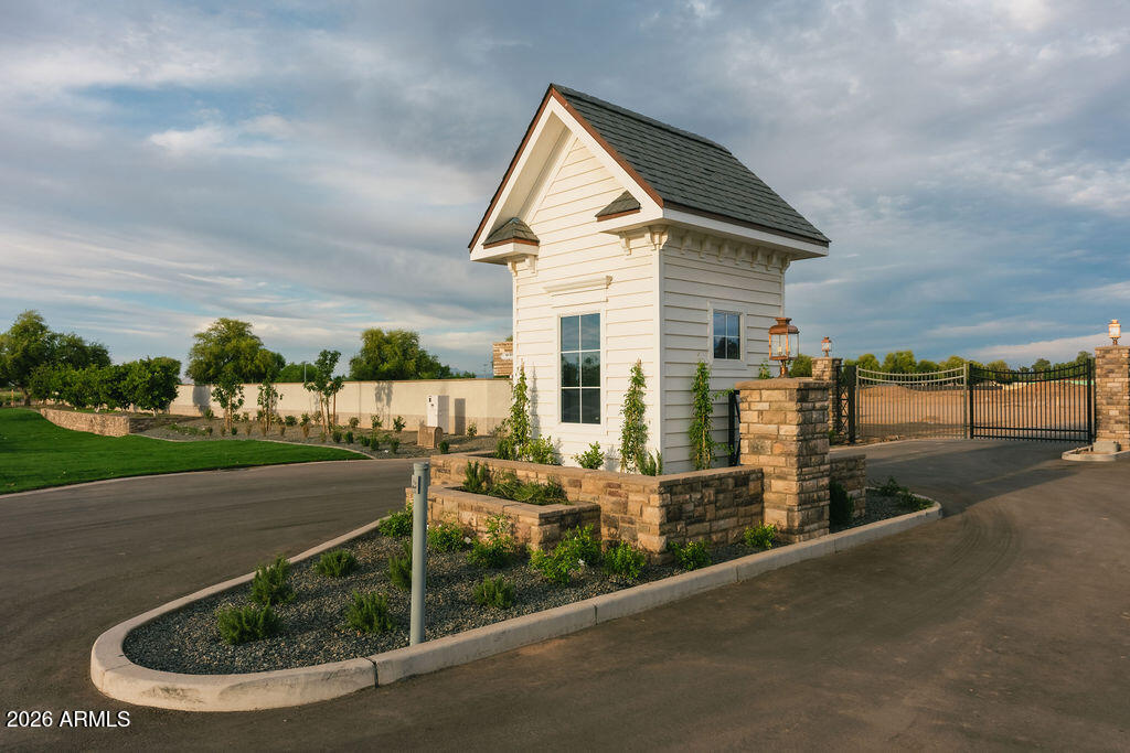 POWER & VIA DEL ORO - Land