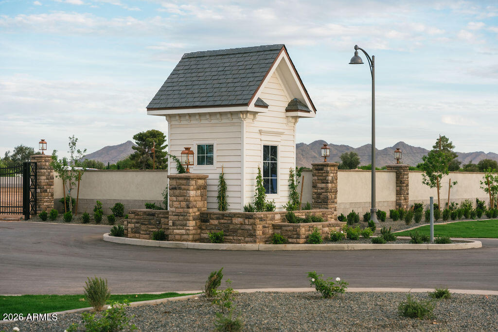 POWER & VIA DEL ORO - Land