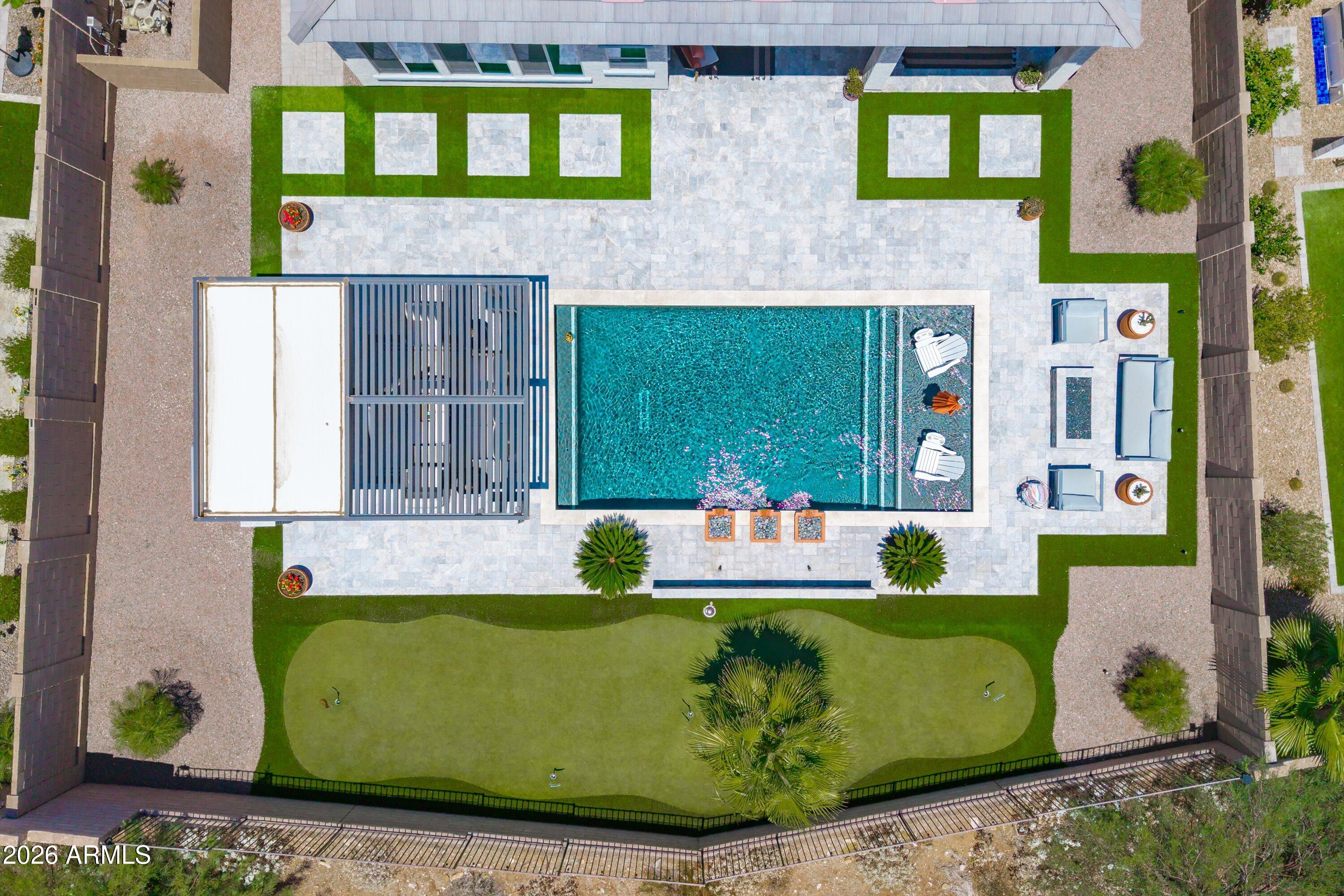 21373 W MINNEZONA Avenue