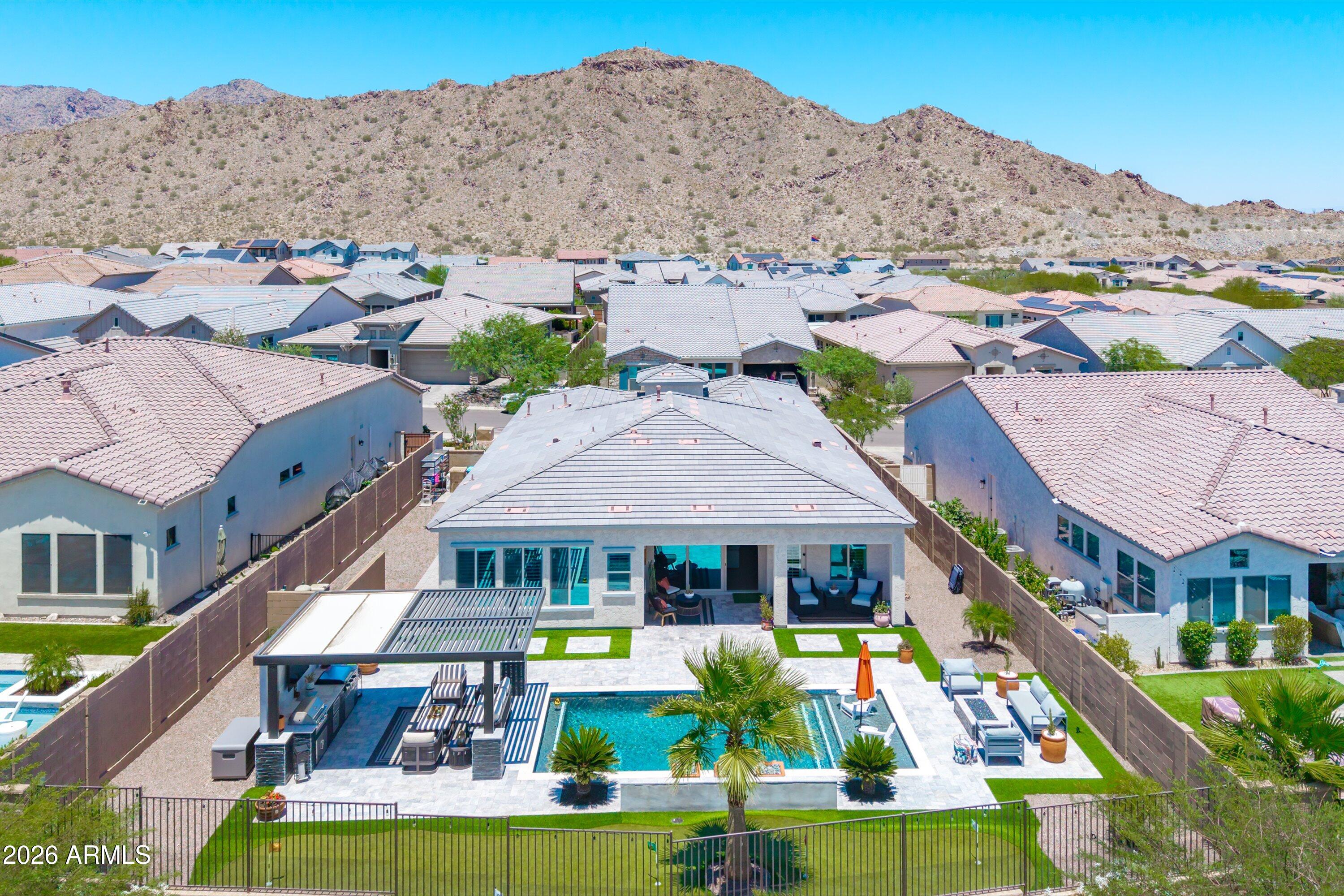 21373 W MINNEZONA Avenue