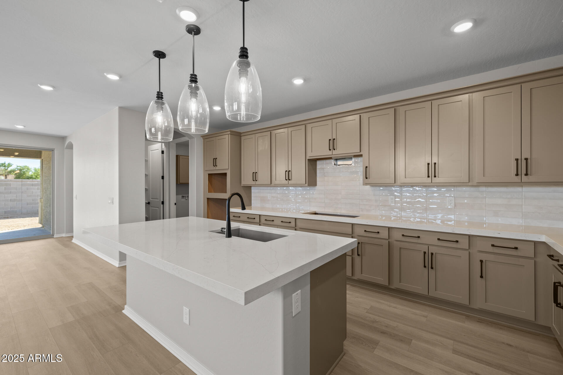 18747 W MONTEROSA Street