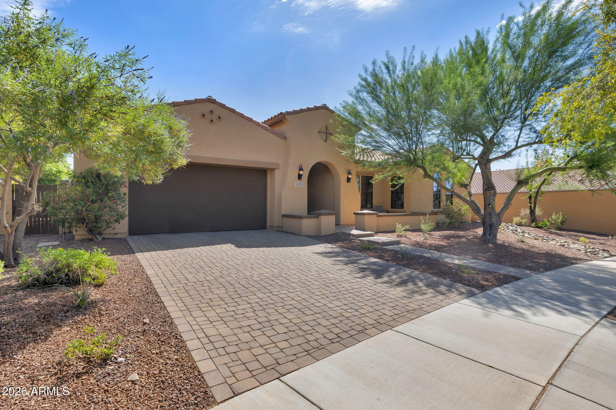 20402 W CANYON Drive