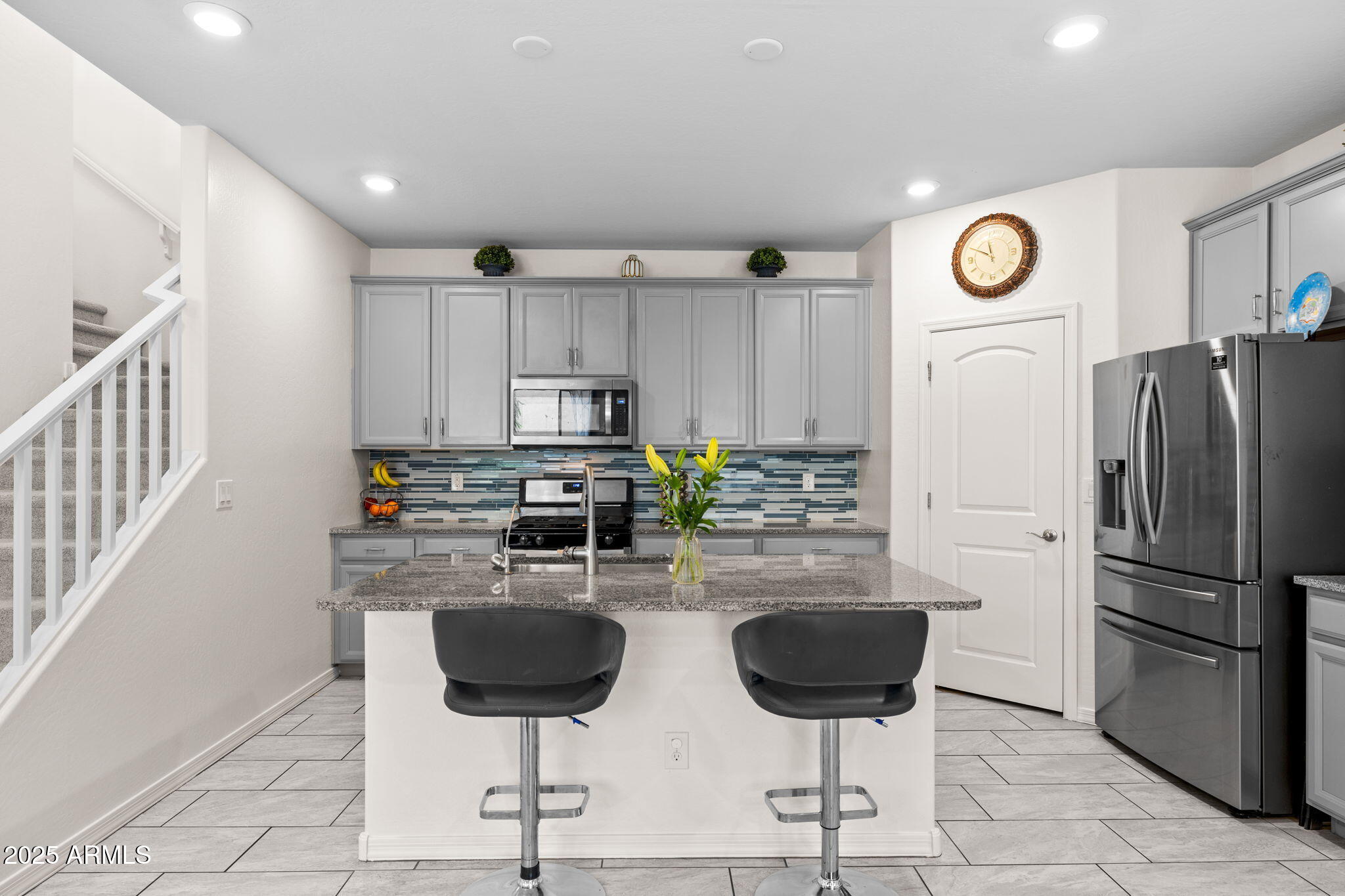 77 E CONSTITUTION Drive