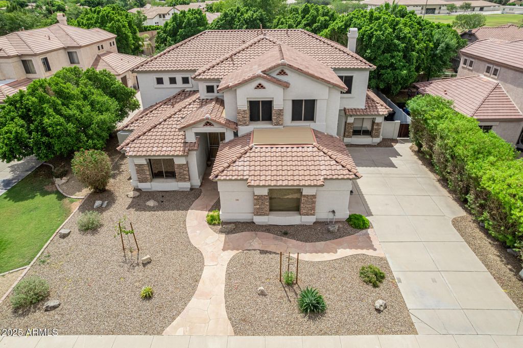 Photo of 1253 E Ivanhoe Court, Gilbert, AZ 85295 (MLS # 6921703)