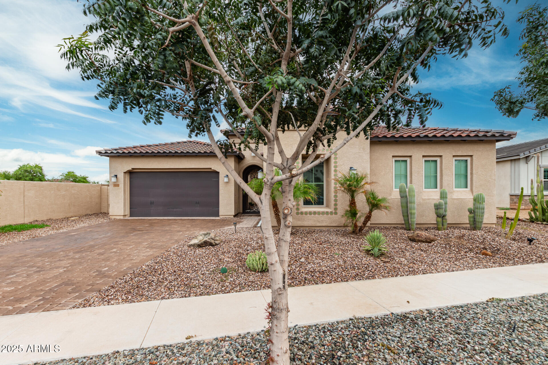 3010 E DESERT Lane