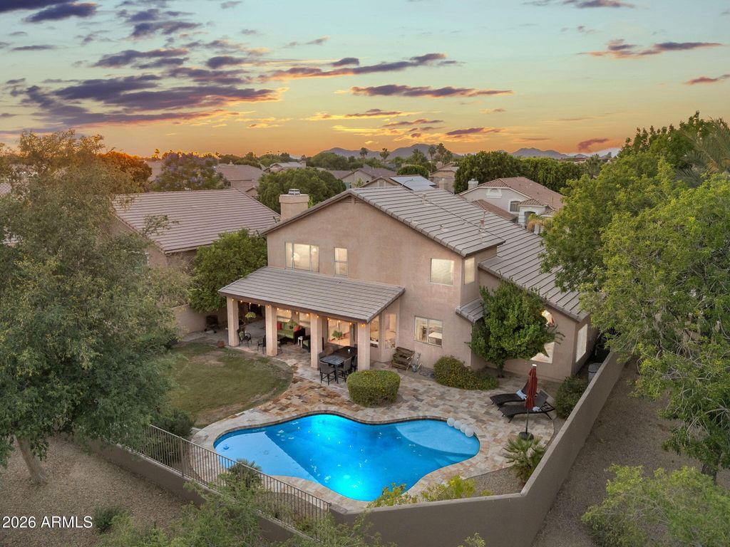 Photo of 6977 W Lone Cactus Drive, Glendale, AZ 85308 (MLS # 7028190)