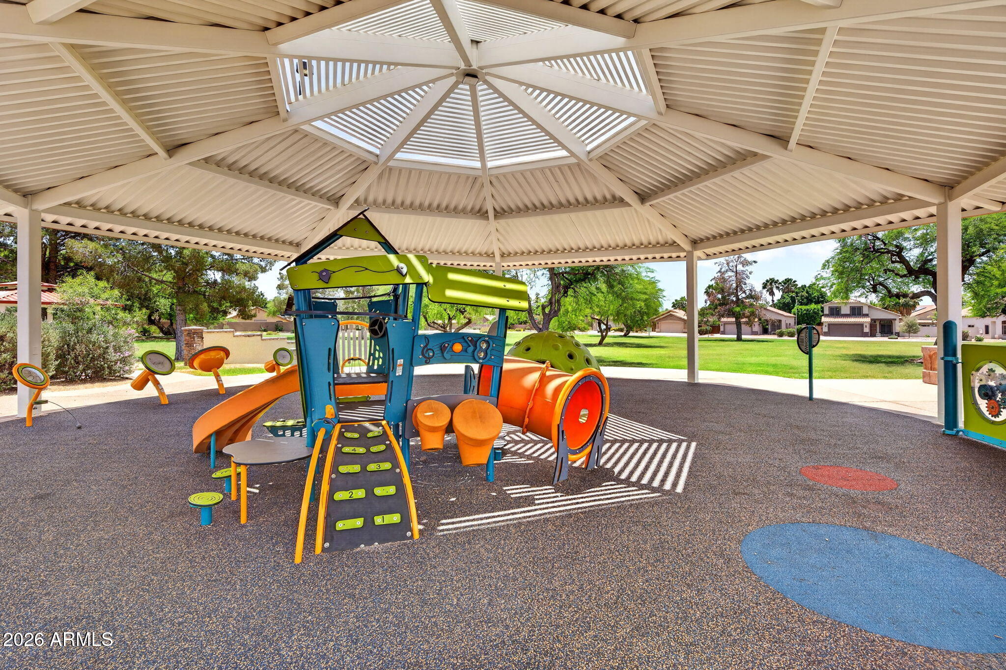 DIAMANTE VISTA - Residential