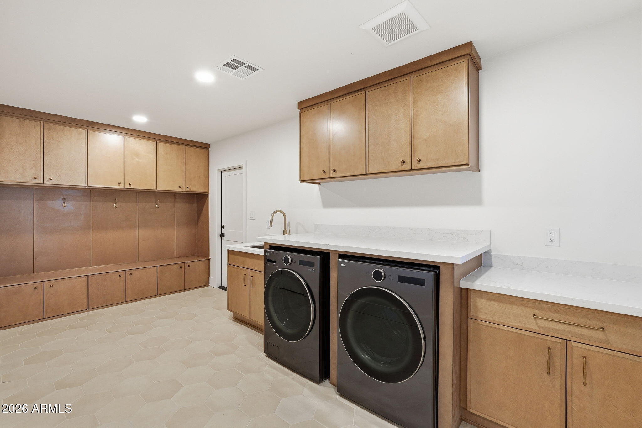 BOULDERS CAREFREE UNIT 1 REPLAT - Residential
