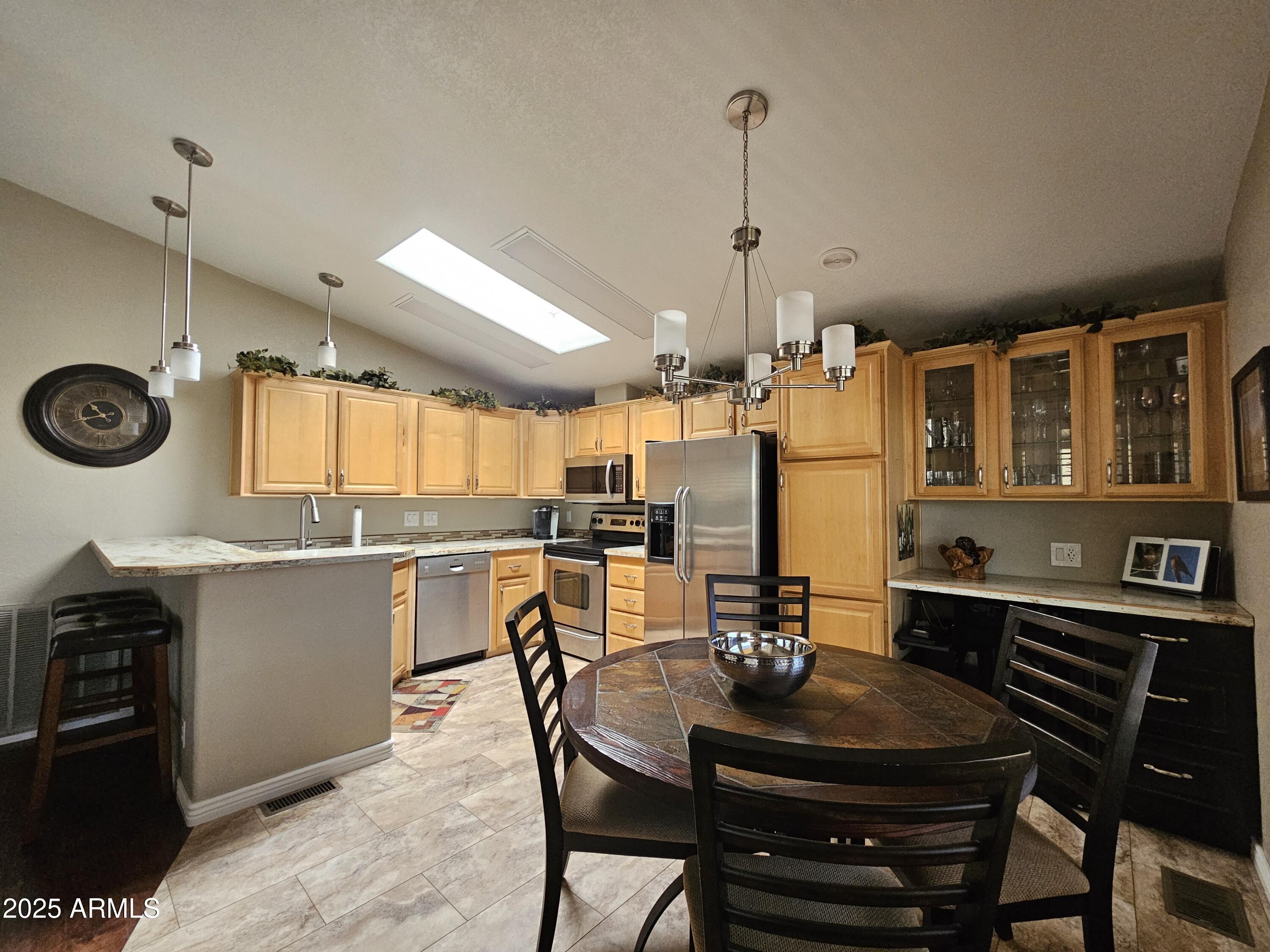 650 N Hawes Road 4624