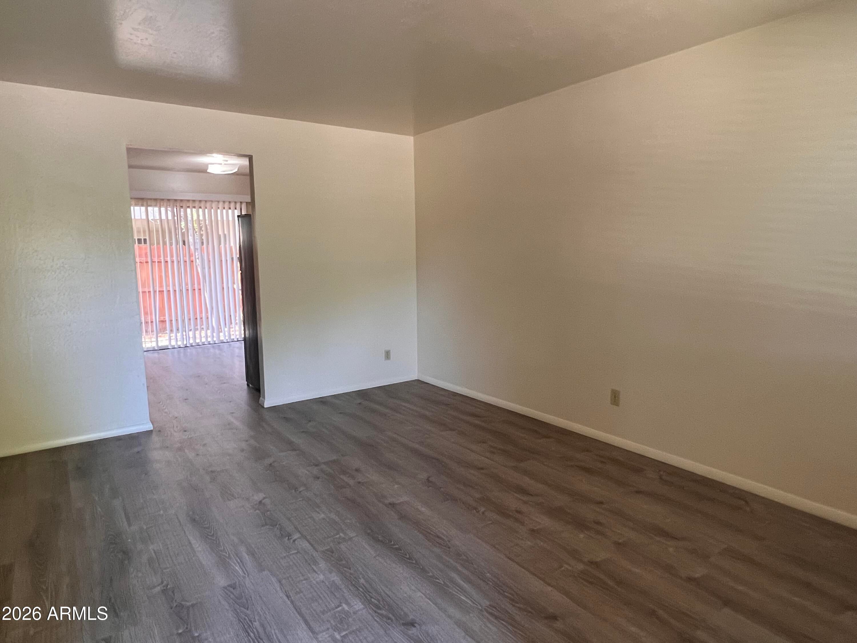503 W 12TH Street
