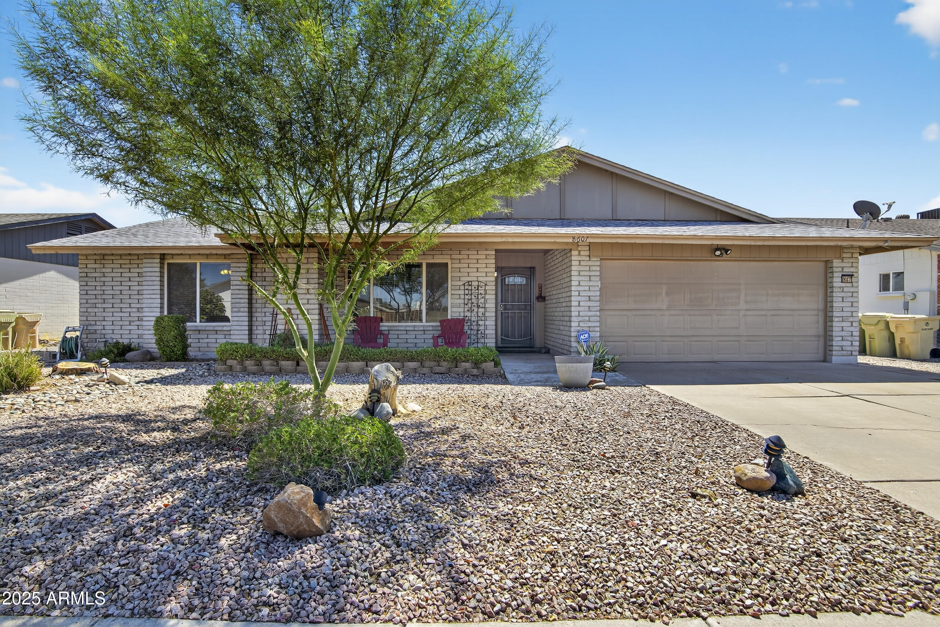 8607 N 53RD Drive
