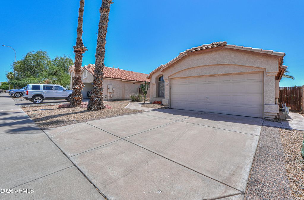 Photo of 1155 W Macaw Drive, Chandler, AZ 85286 (MLS # 7016101)