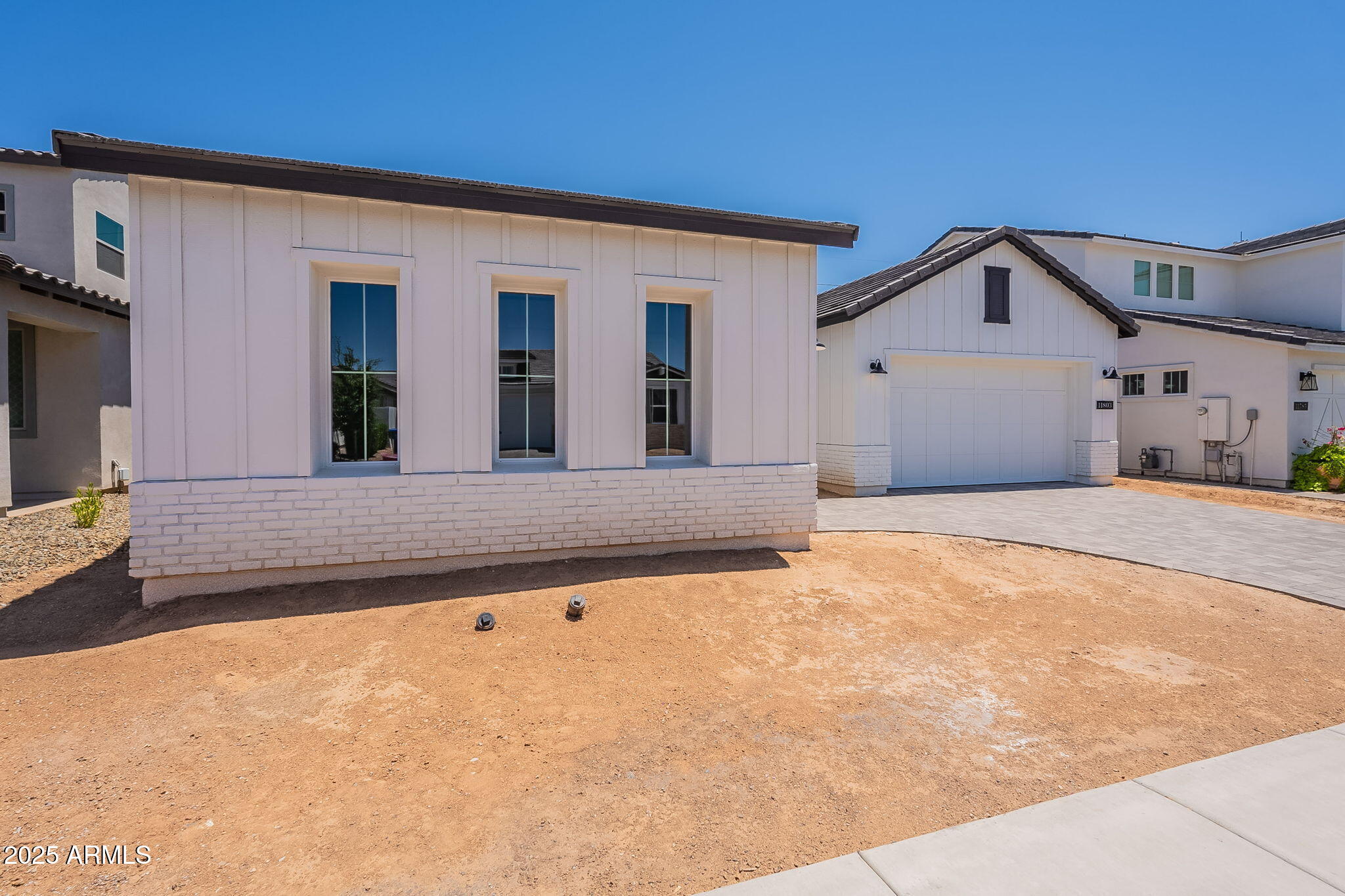 11803 N LUCKENBACH Street