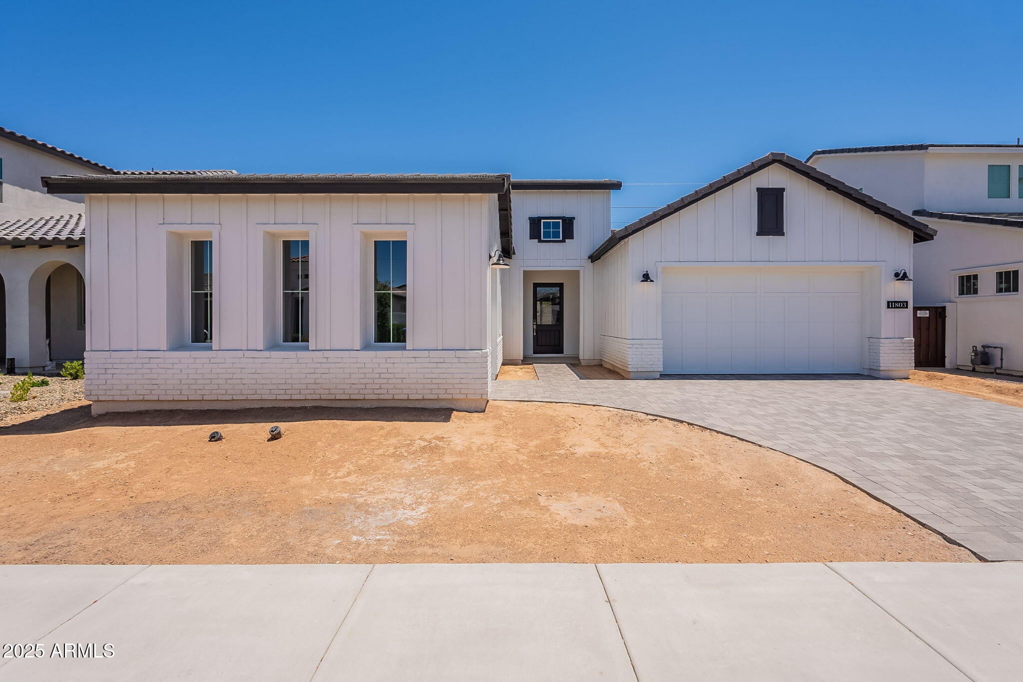 11803 N LUCKENBACH Street