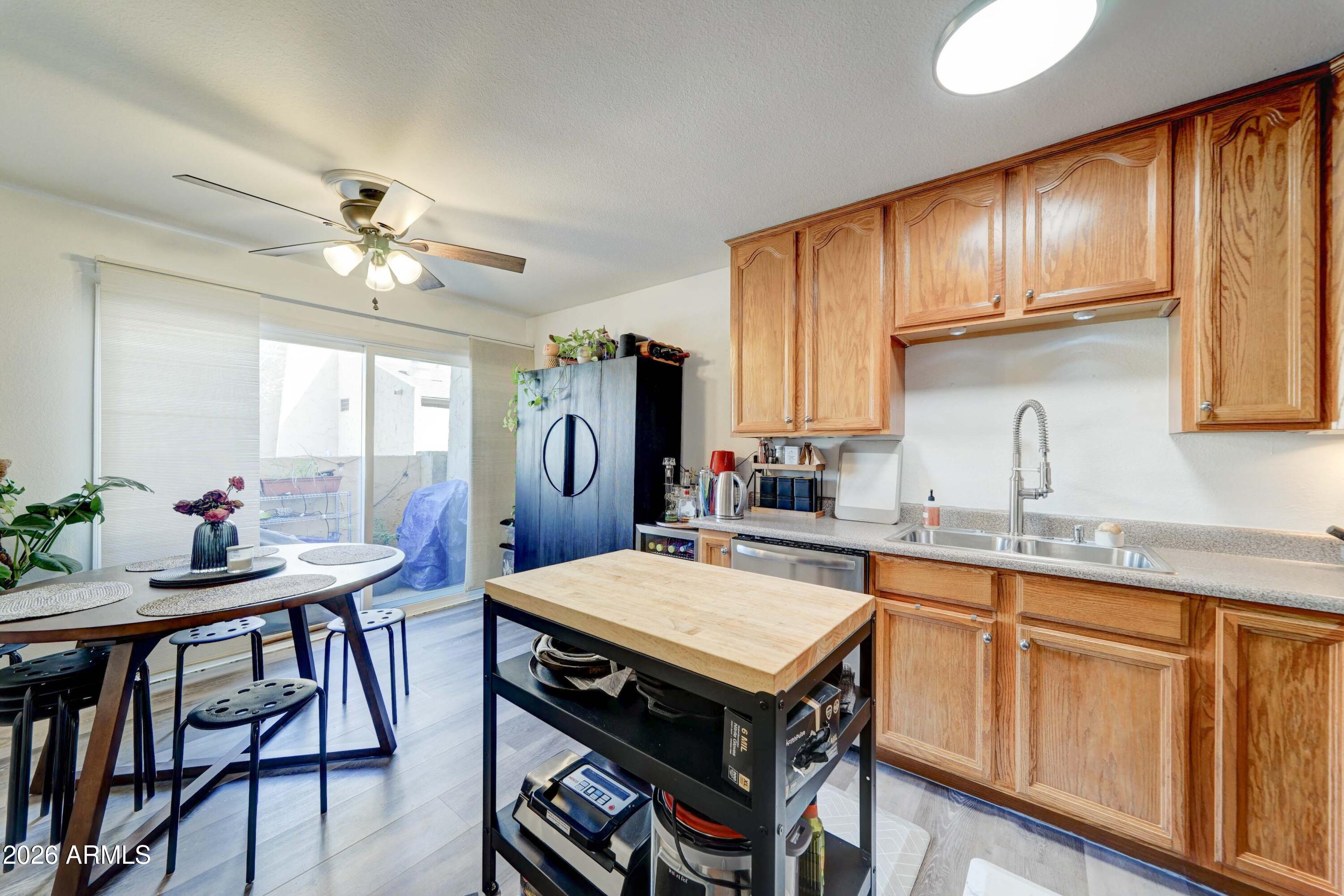 8055 E THOMAS Road D102