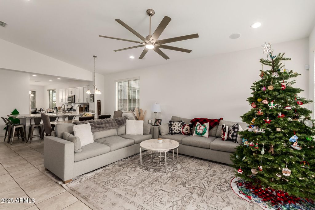 Photo of 5070 N 79th Lane, Glendale, AZ 85303 (MLS # 6960364)