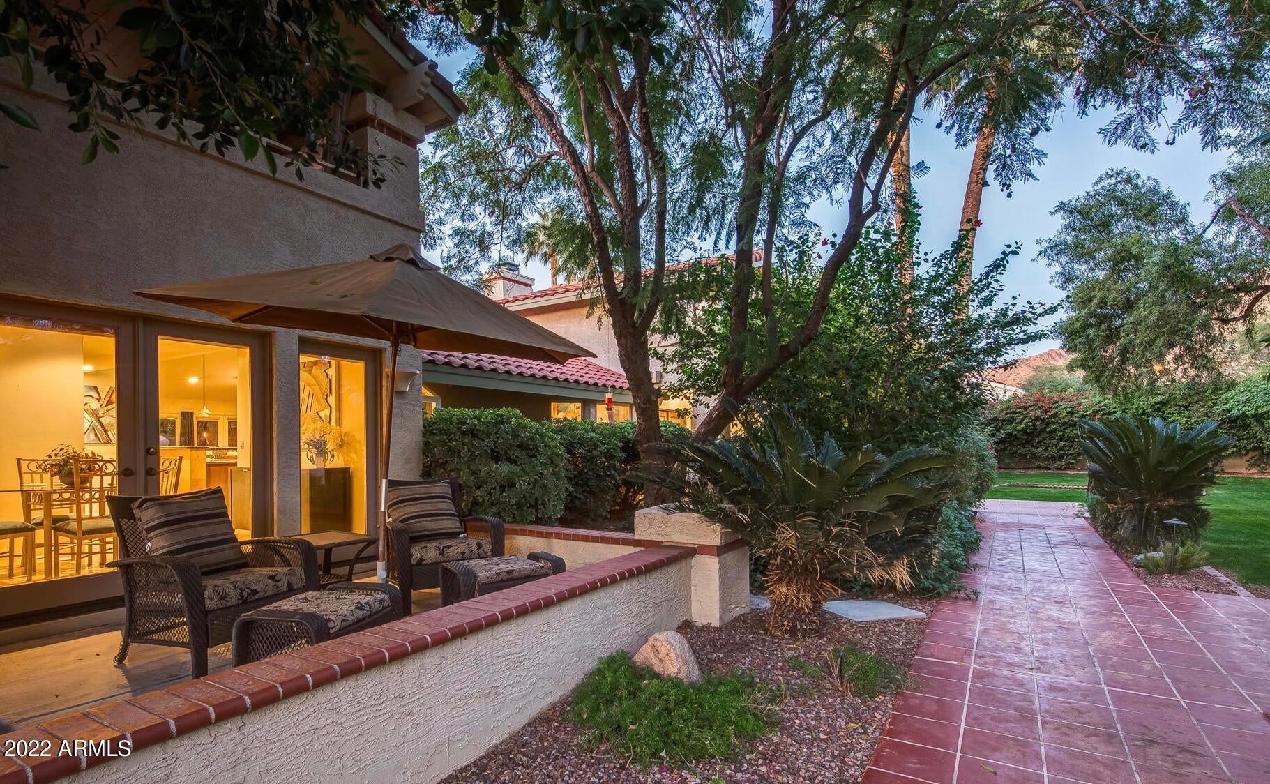 4402 N ARCADIA Drive
