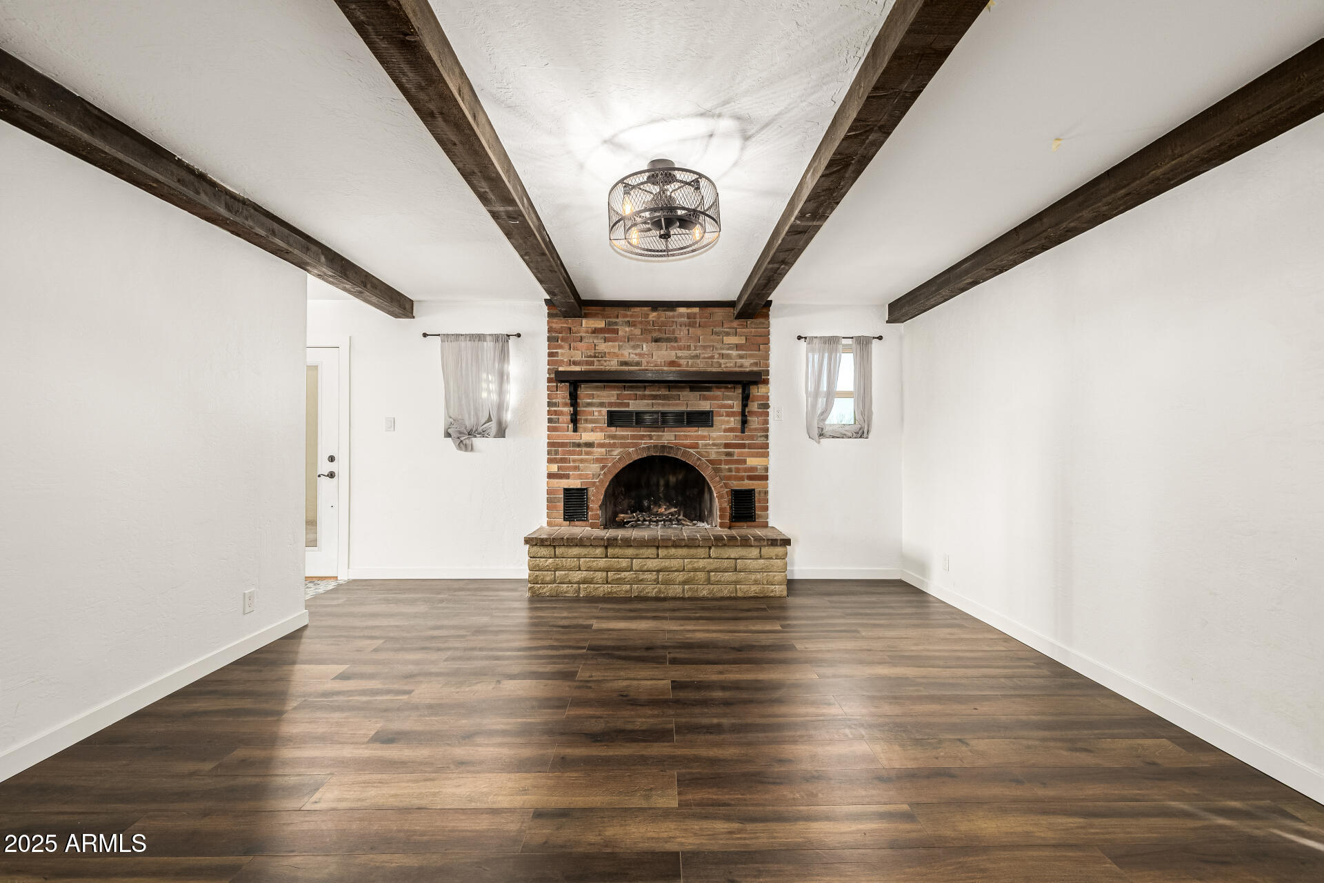 21800 W EAGLE MOUNTAIN Road